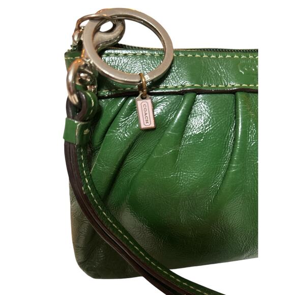 Coach Kelly Green Patent Leather Wristlet - Picture 2 of 9